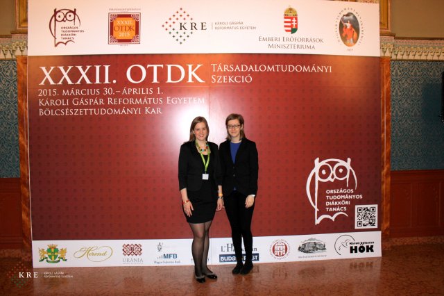 OTDK fal előtt készült képek